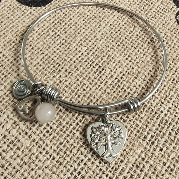 Family Tree Charm Bracelet - Picture 6 of 13